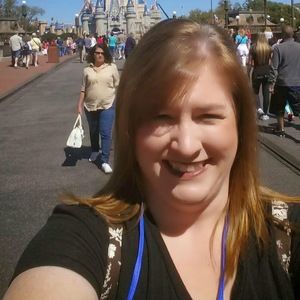 Meet your Posher, Debi